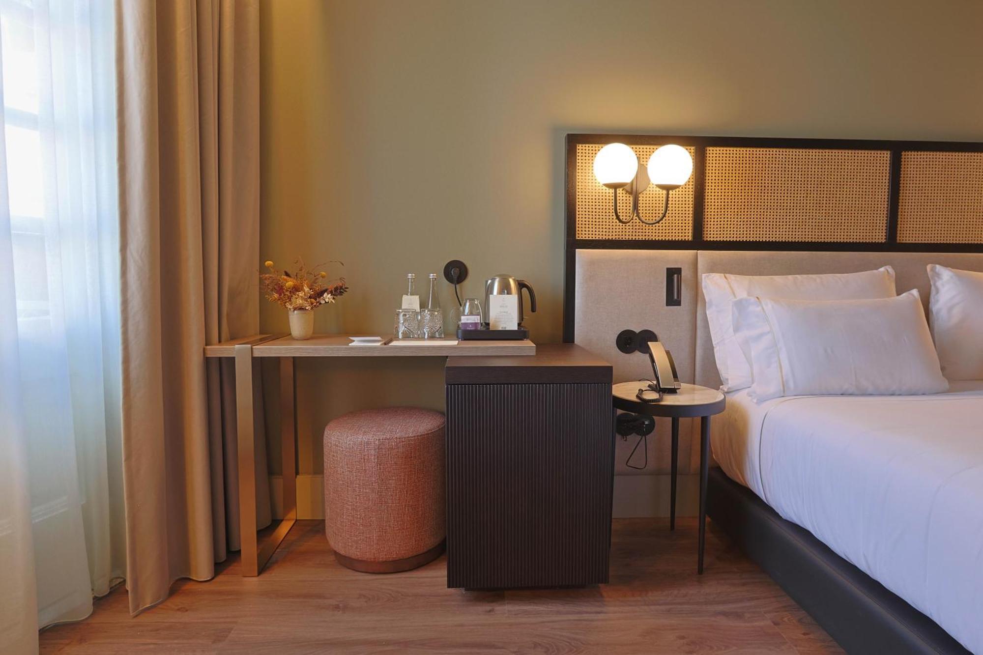 Hotel Timbre Virtudes à OOporto Extérieur photo A room at the hotel